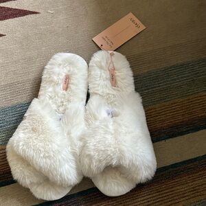 Eberjey Plush Slipper NWT